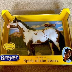 Beautiful Wapiti Breyer Horse